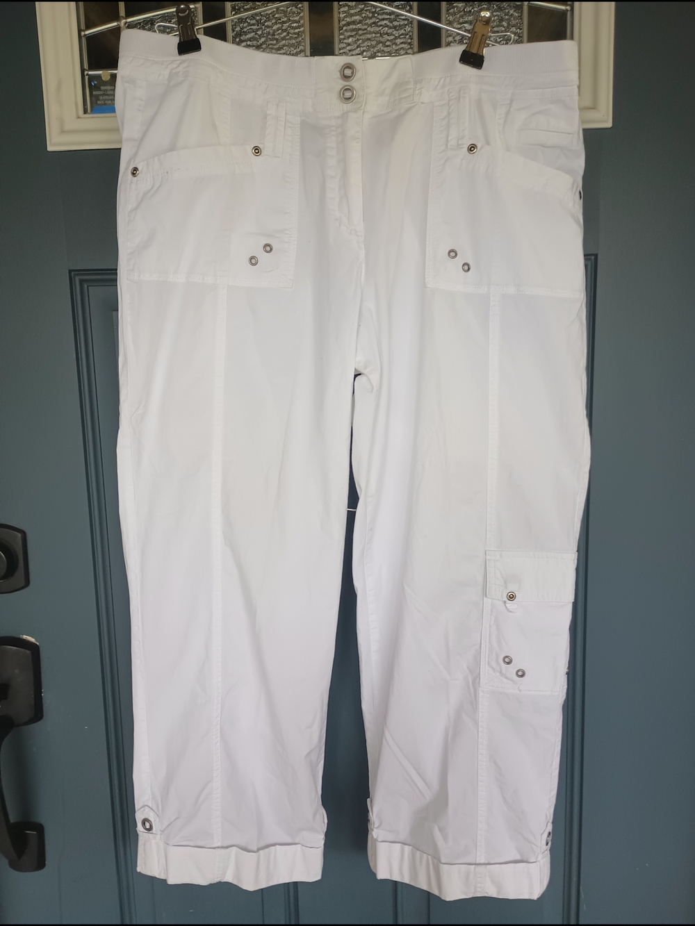 Chico's White Cargo Capris Utility Crop Sz 12 Metal Buttons Pockets Sailing